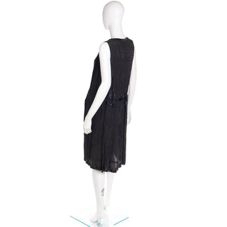 1920s Silk Crepe Vintage Flapper Beaded Black Sleeveless Evening Dress