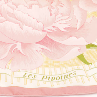 2000s Hermes Christiane Vauzelles Les Pivoines Vintage Pink Silk Peony Scarf