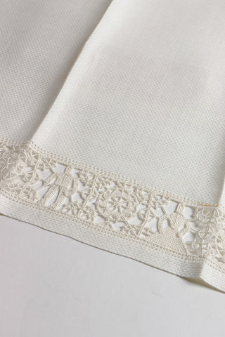 3 Vintage Italian Figural Reticella Lace Fine Linen Guest Towels With Original Tags