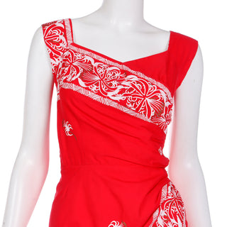 1950s Peggy Wood Honolulu Hawaii Vintage Red Sarong Tropical Dress