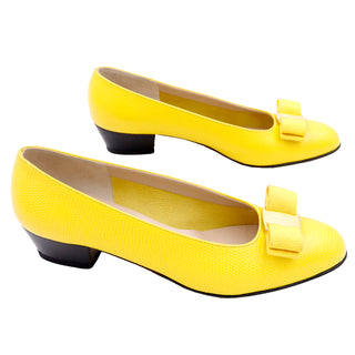 1980s Salvatore Ferragamo Yellow Snakeskin Embossed Leather Bow Shoes Size 6.5