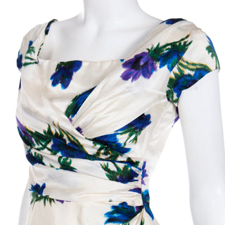 1960s Fine Silk Ivory Dress W Bold Purple & Blue Flowers & Ruched Bodice Size XS/S