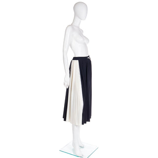 2000s Valentino Black & White Drawstring Knit Skirt w Lace Large