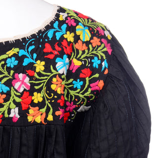 Embroidered Mexican dress w/ top stitching and puff sleeves