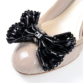 Christian Dior Shoes Patent Leather Round Toe Pumps w Black Pierced Bows