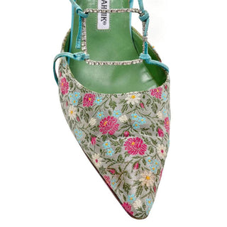 Pointed toe Carolyne Manolo Blahnic vintage high heels with rhinestone square