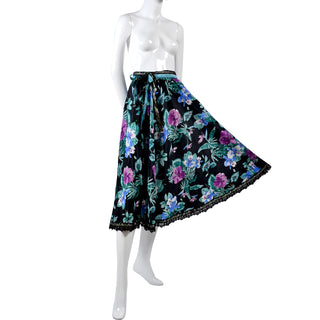 Vintage 1980s Giorgio di Sant'angelo Skirt in Black and Blue Cotton Floral Print w Sequins