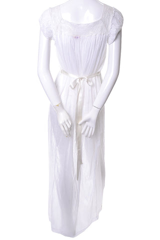 1940s Iris Lingerie Sylvia Pedlar white Nightgown lace