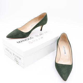 2000s Manolo Blahnik Green Suede Kitten Heel Pumps Vintage Shoes