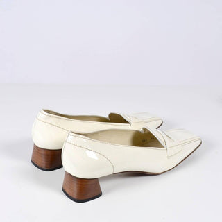 Vintage 39.5 Prada White Loafers with Heel
