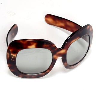 Brown tortoise framed XL vintage sunglasses