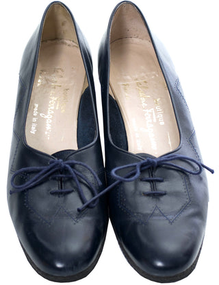 Salvatore Ferragamo vintage navy blue leather lace up shoes 9 N - Dressing Vintage
