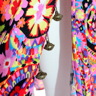 Vibrant Colorful Vintage Gianni Versace Fall 2002 Mod Flower Power Print Jersey Dress