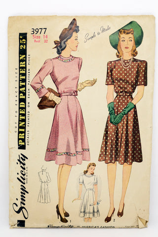 WWII Era Simplicity 3977 Vintage 1941 Dress Sewing Pattern