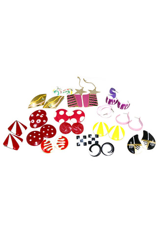 18 pair vintage earrings Pierced Metals colorful bright - Dressing Vintage