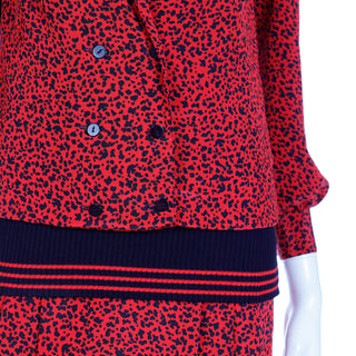 1980s Vintage Red & Black Print Silk Drop Waist Dress w Ribbed Knit Trim & Epaulettes