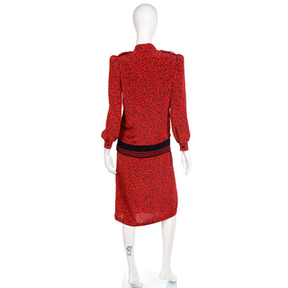 1980s Vintage Red & Black Print Silk Drop Waist Dress w Ribbed Knit Trim M/L