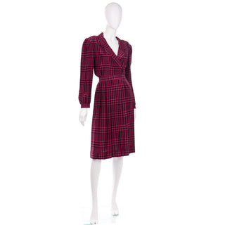 1980s Vintage 100% Silk Dark Pink & Black Houndstooth 2pc Day Dress with Skirt & Jacket Style Blouse