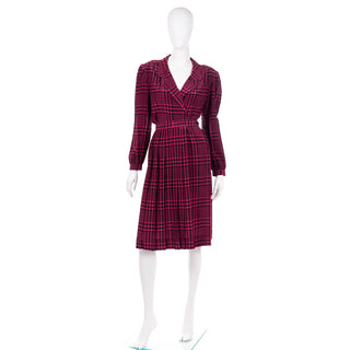 1980s Vintage 100% Silk Dark Pink & Black Houndstooth 2pc Day Dress outfit