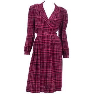 1980s Vintage 100% Silk Dark Pink & Black Houndstooth 2pc Jacket & Skirt Day Dress