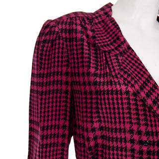 1980s Vintage 100% Silk Dark Pink & Black Houndstooth 2pc Day Dress w Skirt and Jacket