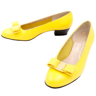 1980s Salvatore Ferragamo Yellow Snakeskin Embossed Leather Bow Shoes Size 6.5 made in Italy