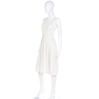 1970s Carlye Ivory & Cream Linen Lace Sleeveless Dress Medium
