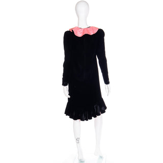 1980s Oscar de la Renta Vintage Black Velvet Evening Dress w Pink Satin Ruffles