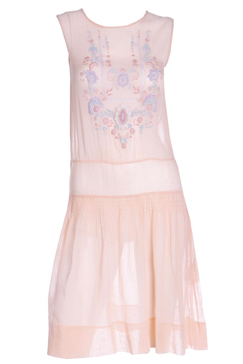Peach Voile smocked embroidered 1920's 1930's vintage dress Modig Peach Voile smocked embroidered 1920's 1930's vintage dress Modig