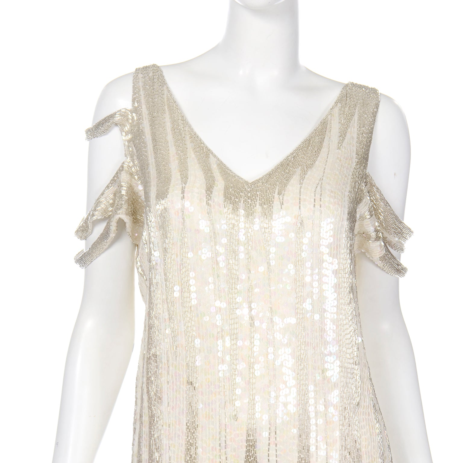 20s Flapper Inspired Sequin & Beaded Ivory & Silver Silk Evening Dress Modig 20s Flapper Inspired Sequin & Beaded Ivory & Silver Silk Evening Dress Modig