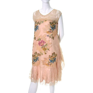 Floral embroidered 1920's vintage dress