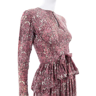 1940s Novelty Toile Print Mauve Pink Vintage Dress w Peplum shirred