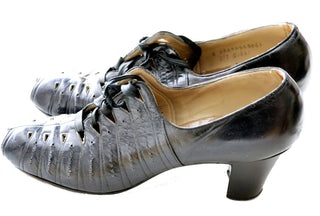 1930s Lace Up Vintage Peep Toe Shoes from Shoe Saver 8N - Dressing Vintage