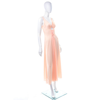 1970s Peach Pink Long Nightgown w/ Jewel & Teardrop Cutout Size Small