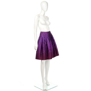 2008 Oscar de la Renta textured purple silk skirt
