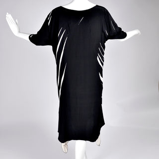Black & White Vintage Caftan Dress w/ High Contrast Abstract Print