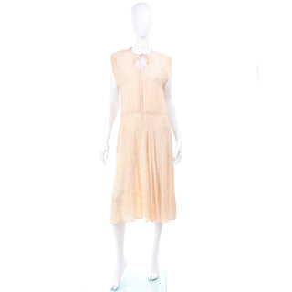 1970s Vintage Albert Nipon Cream Silk Tonal Circle Print Dress