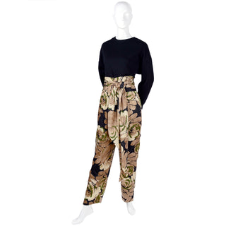 Bill Blass Pants outfit with scarf, top and jacket