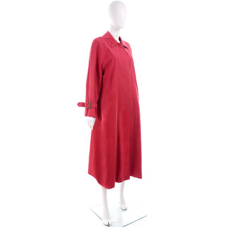 Burberrys Vintage Red Pink Raincoat Haymarket Check Tartan Plaid Lining
