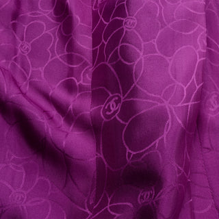 Chanel 2001 Magenta Purple Cropped Jacket logo lining