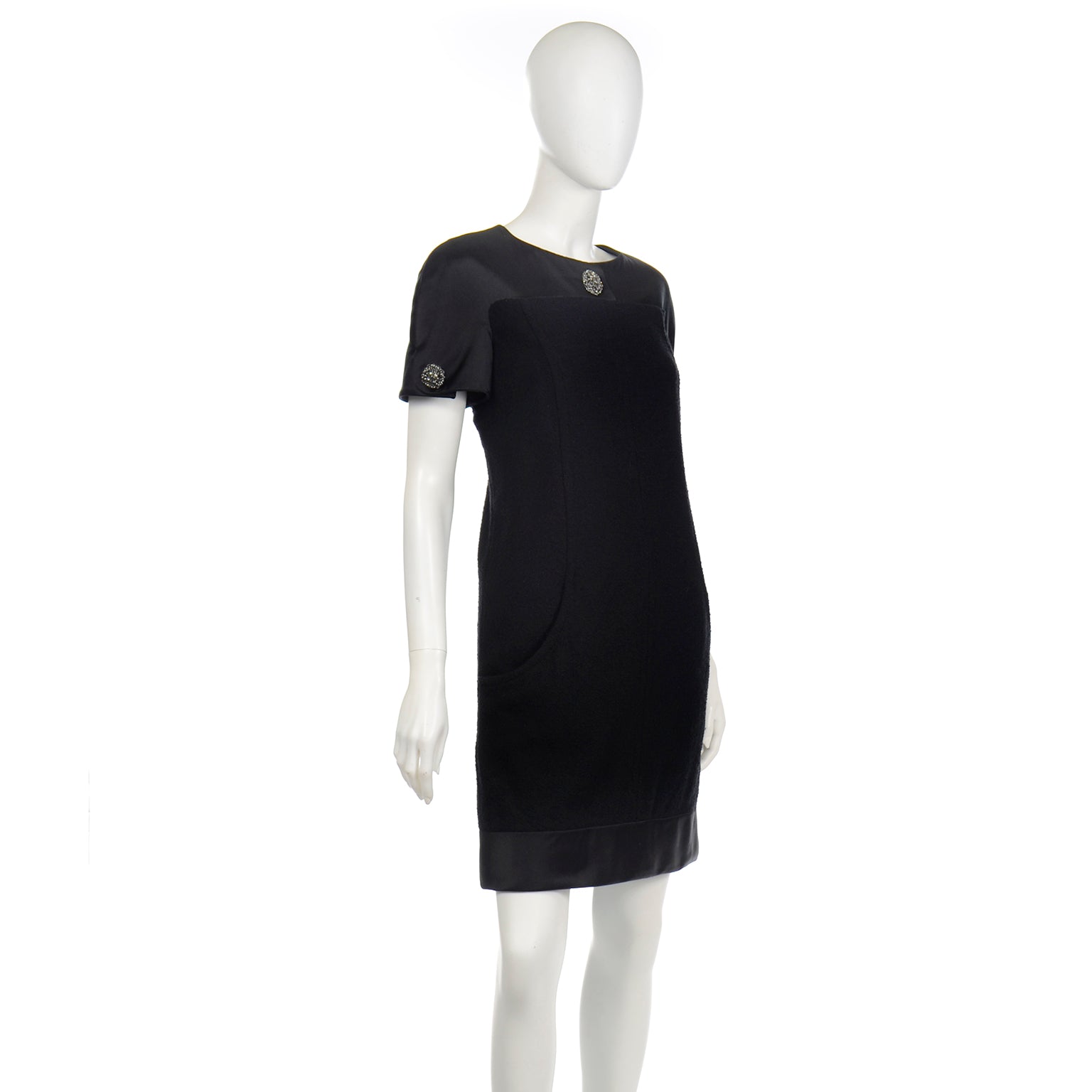 Vintage CHANEL LBD Black Classic Short Sleeves Evening Dress Wool