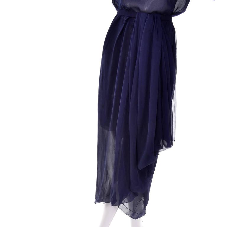 Christian Dior Haute Couture Vintage Dress in Navy Blue Silk Chiffon Modig Christian Dior Haute Couture Vintage Dress in Navy Blue Silk Chiffon Modig