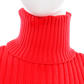 1970s Colin Bright Red Ribbed Turtleneck Sweater Size Medium