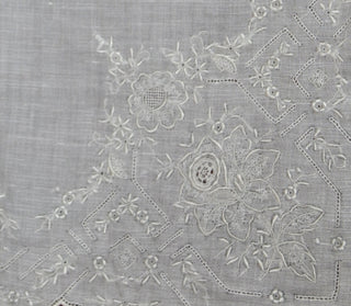 Bridal Wedding Handkerchief Vintage Embroidered Roses - Dressing Vintage
