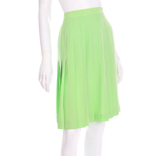 Size 10 Vintage Pastel Lime Green Escada Margaretha Ley Pleated Skirt