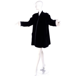 1990s Escada Couture Black Velvet Evening Coat W/ Quilted Silk Ivory Lining Luxe
