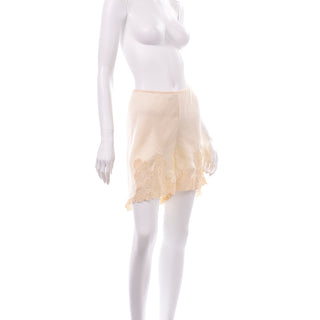 1930's Champagne Silk & Lace Vintage Tap Shorts