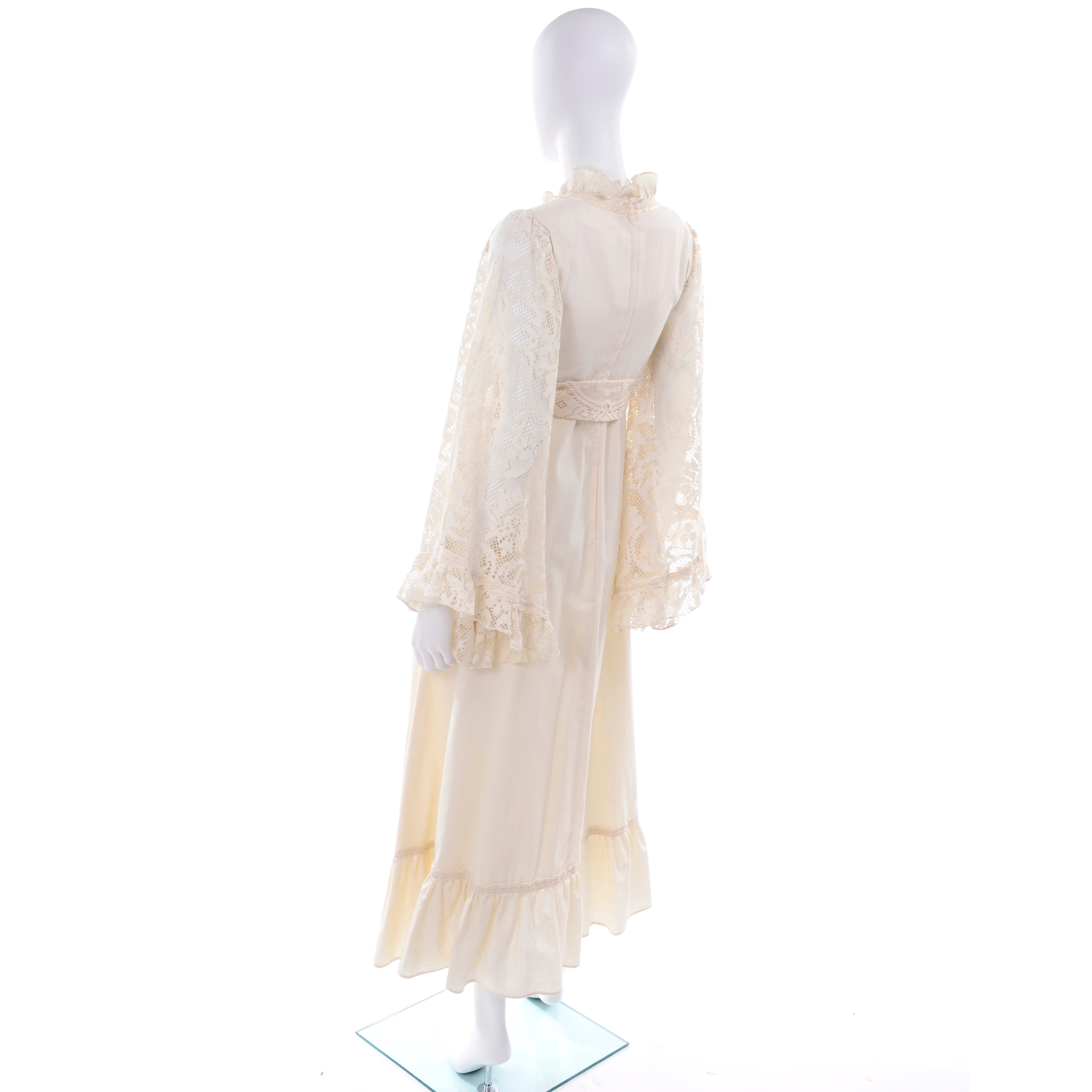 1970s Gunne Sax Lace Angel Sleeve Vintage Bohemian Wedding Dress – Modig 1970s Gunne Sax Lace Angel Sleeve Vintage Bohemian Wedding Dress – Modig