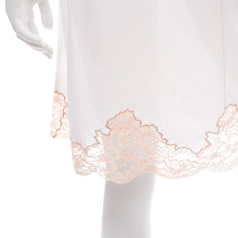 1960s Lord & Taylor White Slip Dress w/ Cream Lace Small Medium Modig 1960s Lord & Taylor White Slip Dress w/ Cream Lace Small Medium Modig