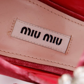 2017 Miu Miu New Pink Velvet Mary Jane Shoes w Pearl Buckles & Block Heels made in Italy